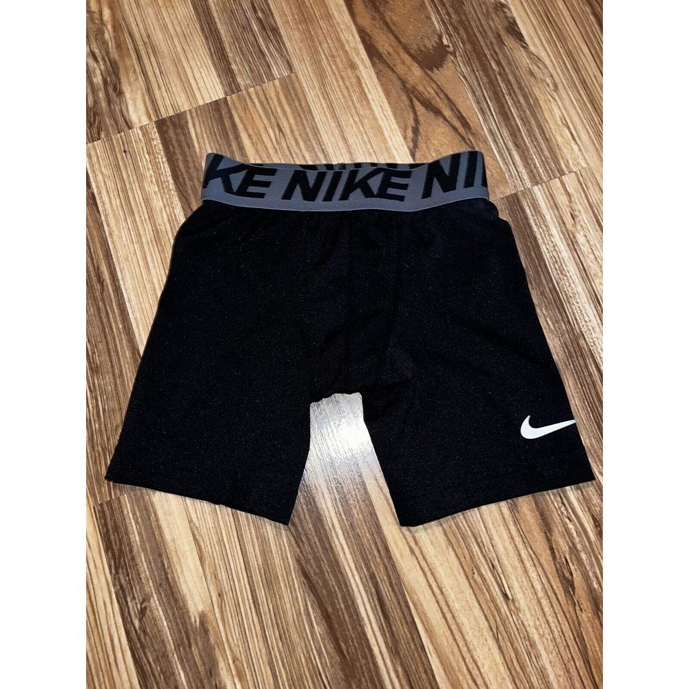 Nike Dri-Fit Boys Compression Shorts Black Size 6 M Medium 5-5